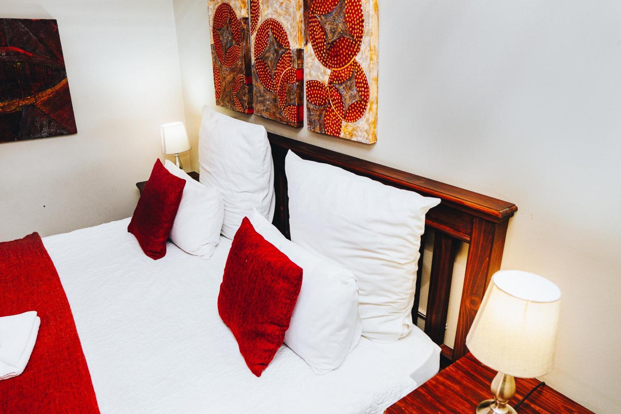 Ehrlichpark Self Catering And Bloemfontein